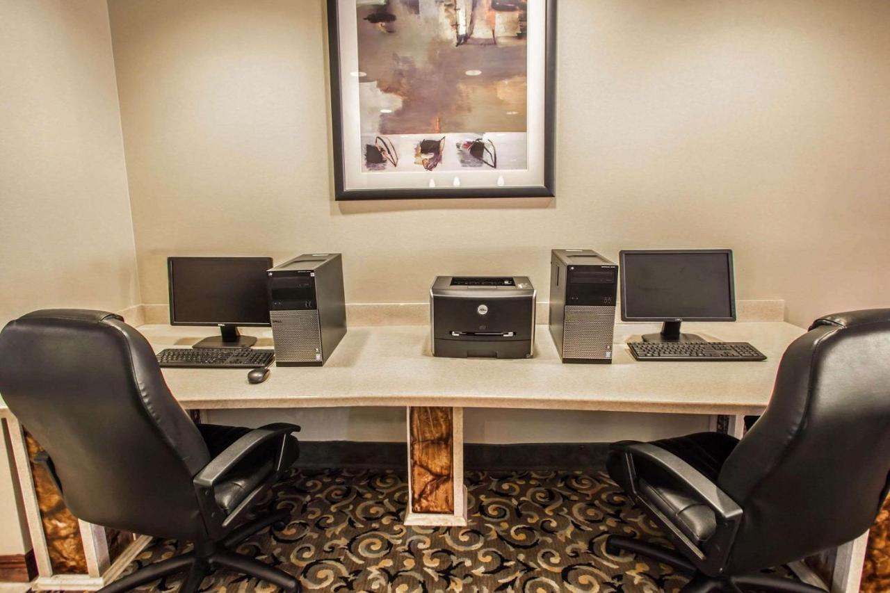 Comfort Suites Bloomington I-55 And I-74 Eksteriør billede