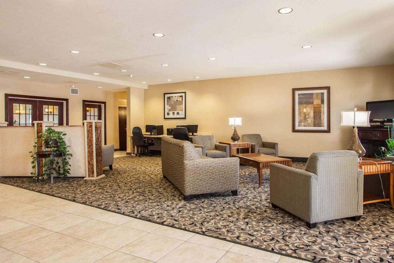Comfort Suites Bloomington I-55 And I-74 Eksteriør billede
