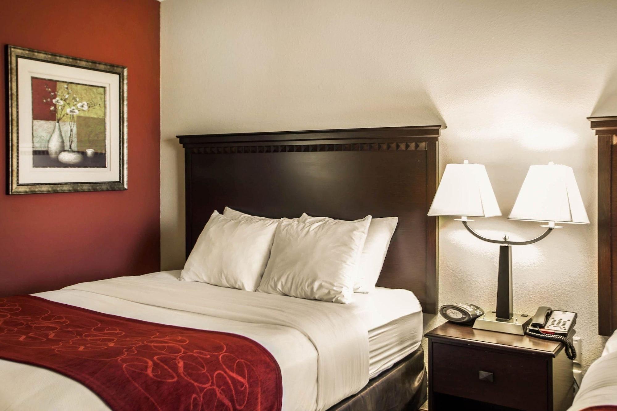 Comfort Suites Bloomington I-55 And I-74 Eksteriør billede