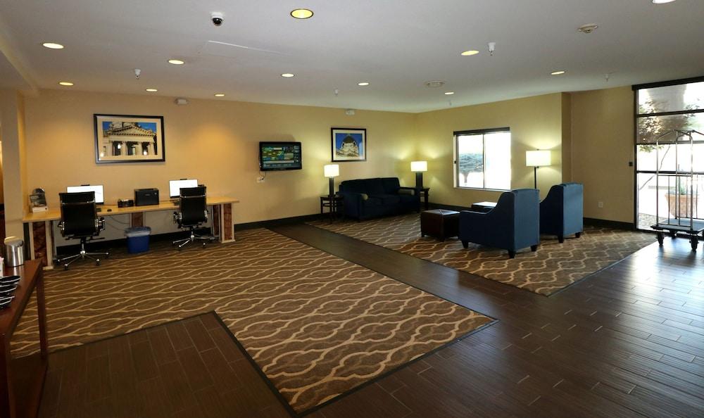 Comfort Suites Bloomington I-55 And I-74 Eksteriør billede