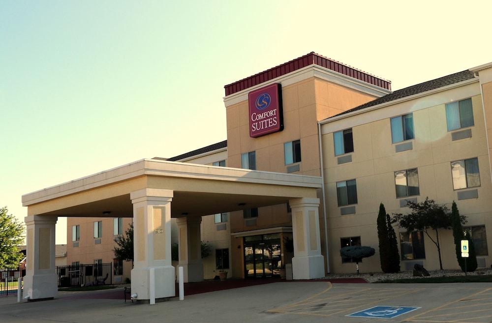 Comfort Suites Bloomington I-55 And I-74 Eksteriør billede