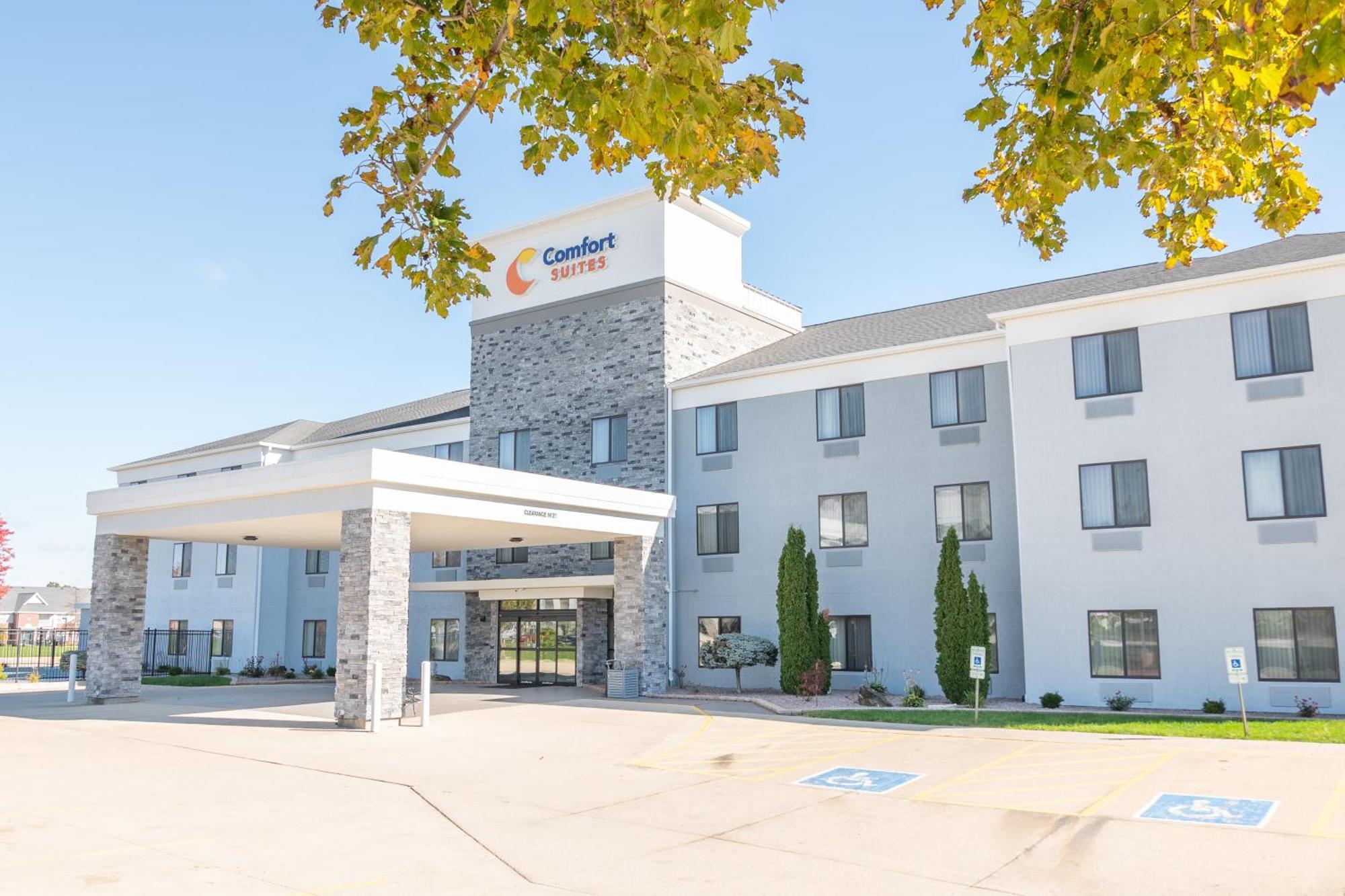 Comfort Suites Bloomington I-55 And I-74 Eksteriør billede