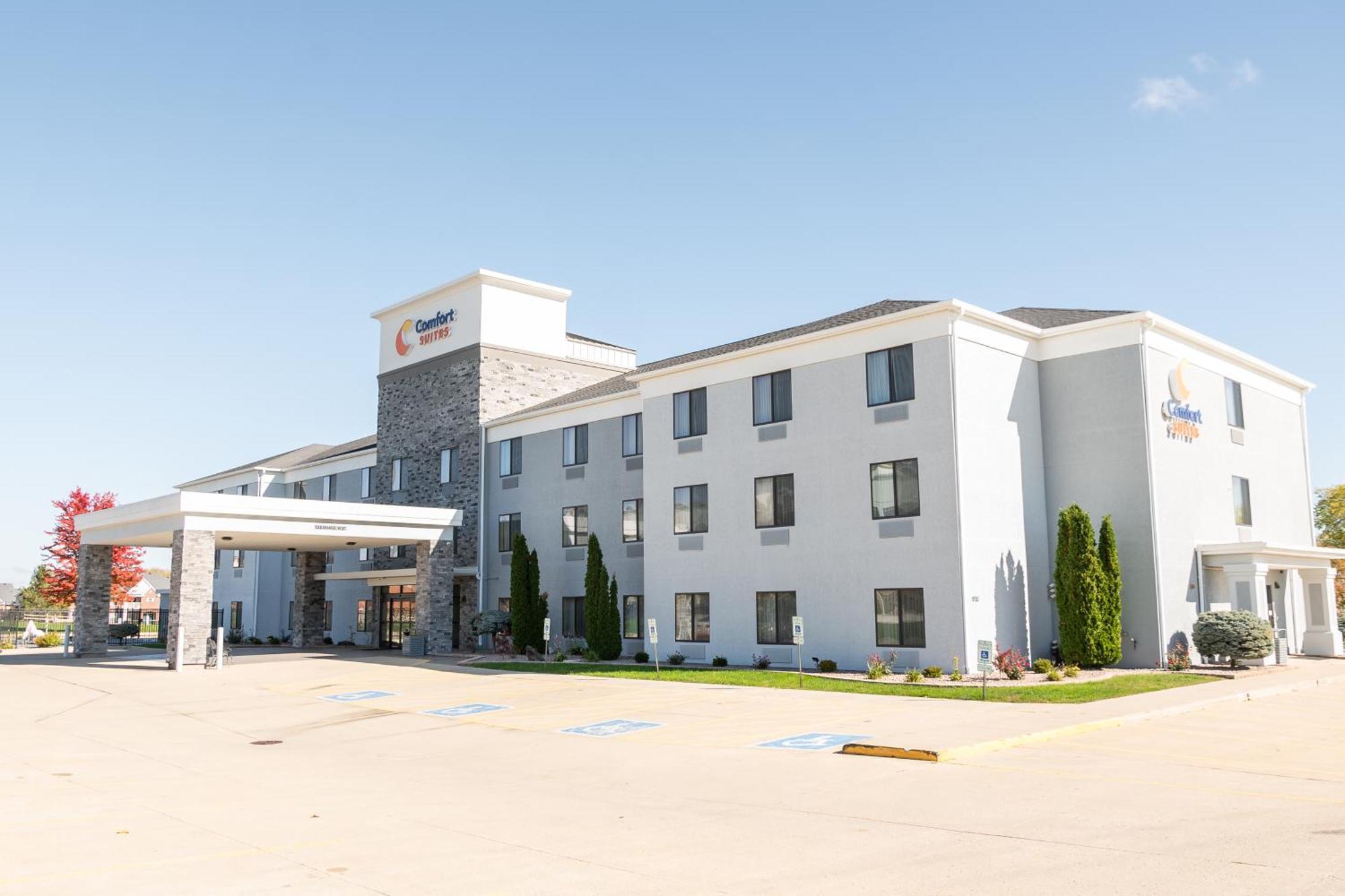 Comfort Suites Bloomington I-55 And I-74 Eksteriør billede