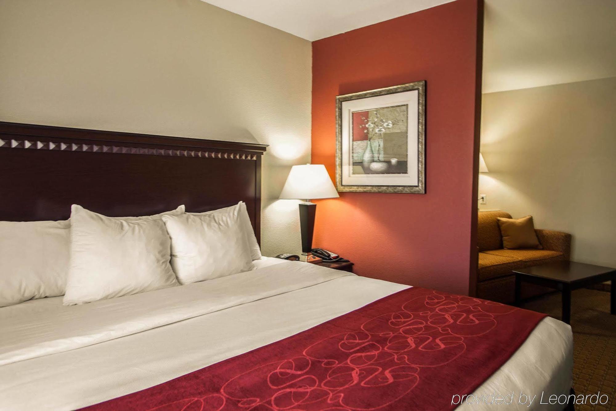Comfort Suites Bloomington I-55 And I-74 Eksteriør billede