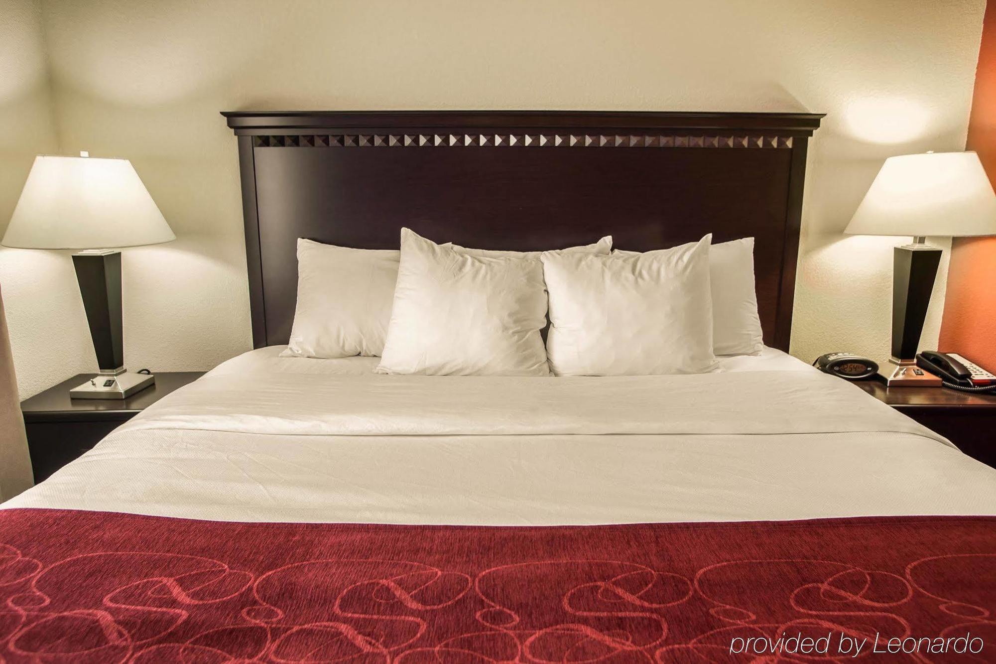 Comfort Suites Bloomington I-55 And I-74 Eksteriør billede